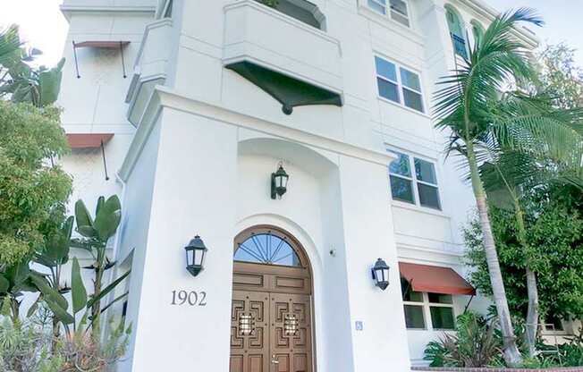 Senior Apartments in Los Angeles, CA