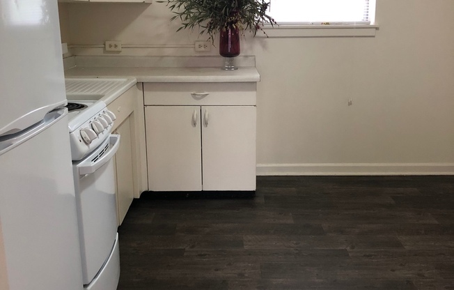 2 beds, 1 bath, 695 sqft, $725, Unit 1500-303