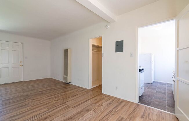 Studio, 1 bath, $1,895, Unit 5