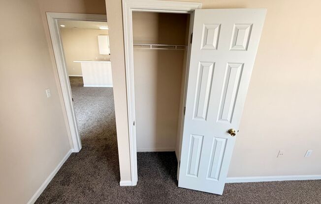 2 beds, 1 bath, 1,047 sqft, $1,242, Unit 14-301