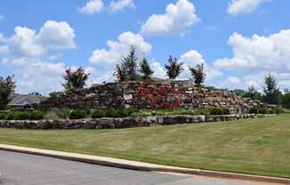 Limestone Creek Apartment Homes