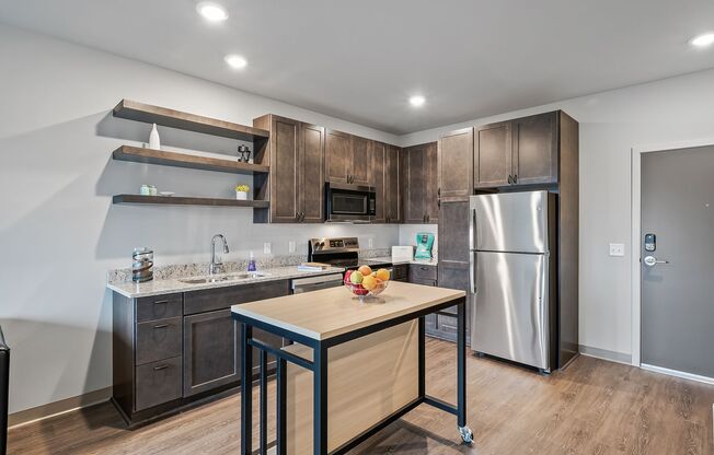 3 beds, 2 baths, 1,015 sqft, $2,355, Unit 206