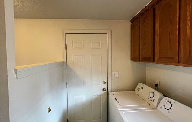 2 Bedroom Duplex in Lakewood