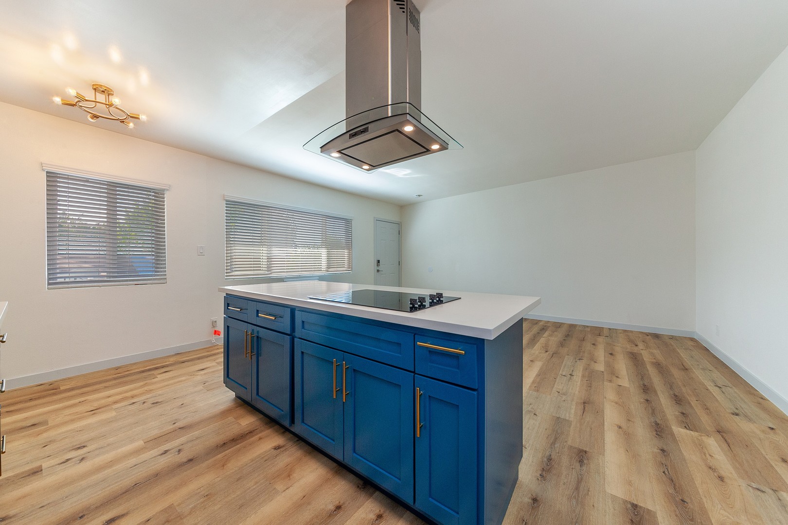 Move In Special $500 Off First Month's Rent - $1,895 Beautiful 1 Bedroom and 1 Bath
