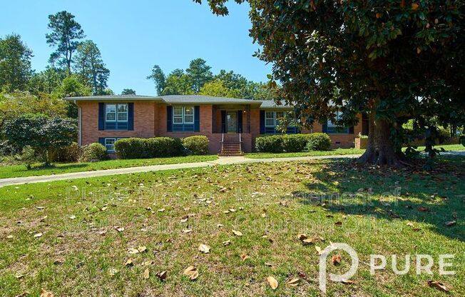 1631 FAIRLANE DR