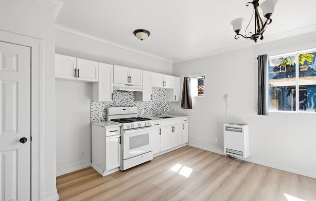 1444 W 28th St