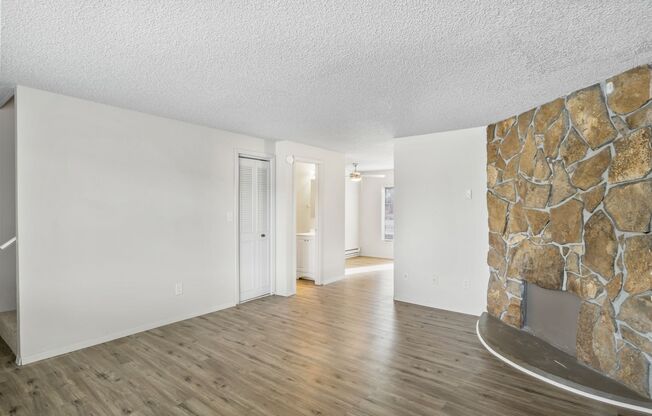 $500 Off RENT! Conveniently Located 2 Bedroom Townhome Style Apartment!
