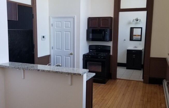 Studio, 1 bath, 450 sqft, $1,500, Unit 5