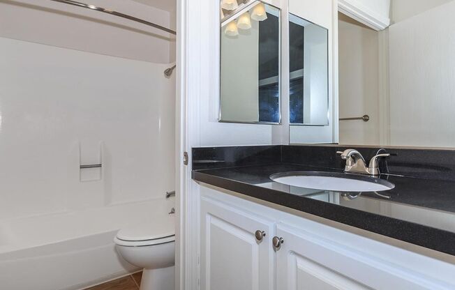 Studio, 1 bath, 510 sqft, $1,974, Unit Unit 36