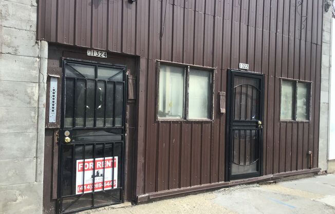 1322-24 W Vliet St