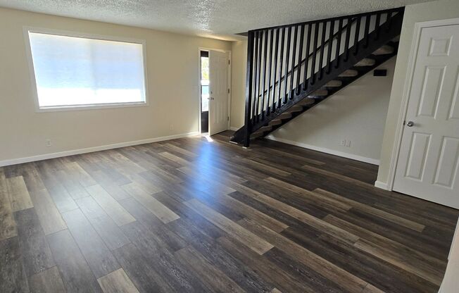 Fully Remodeled 2 Bedroom Townhome!