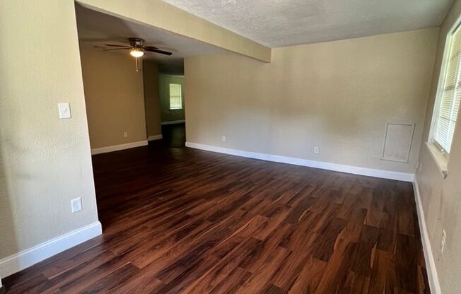 Newly remodeled 4bed/2bath in Orange, TX