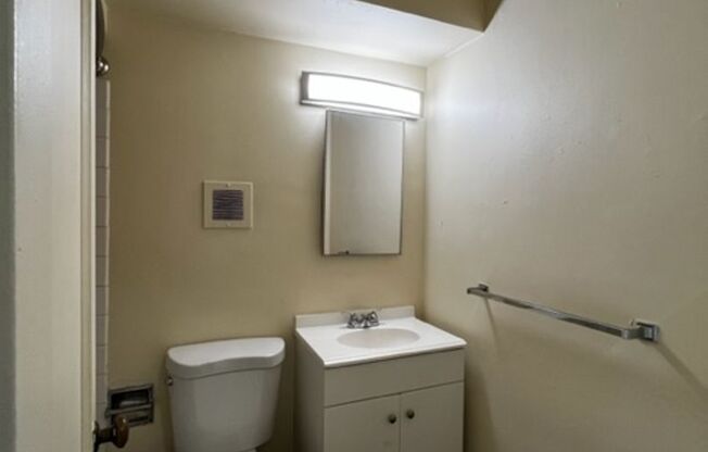 1 bed, 1 bath, 548 sqft, $1,279, Unit 404B