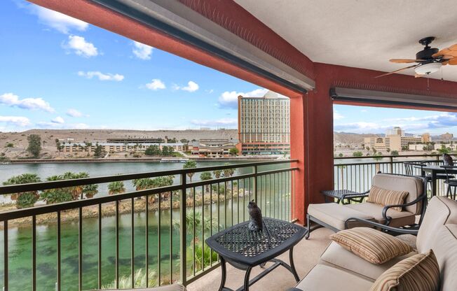 3BR Luxury Condo, Furnished, on the Colorado River Across from Casinos, Gated