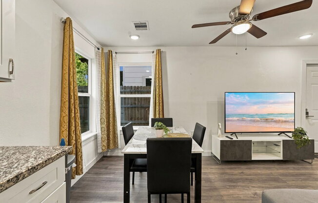 3 beds, 2 baths, 1,445 sqft, $1,725, Unit B