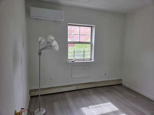 832 BRYANT AVE