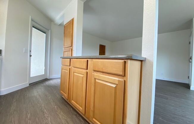 1 bed, 1 bath, 671 sqft, $2,425, Unit E-220