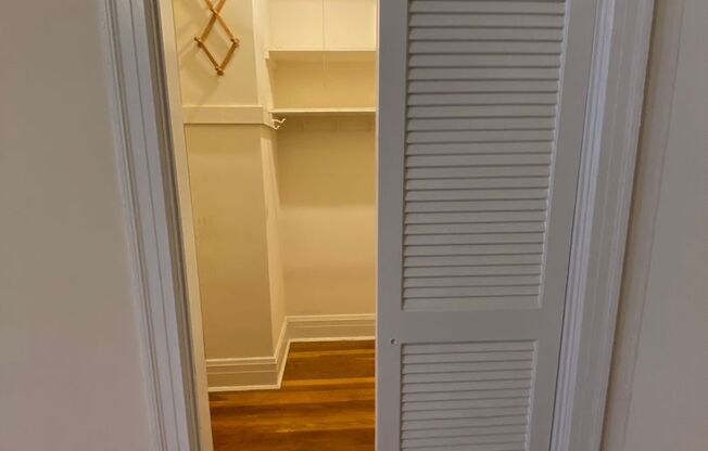 Studio, 1 bath, 275 sqft, $1,200, Unit 509