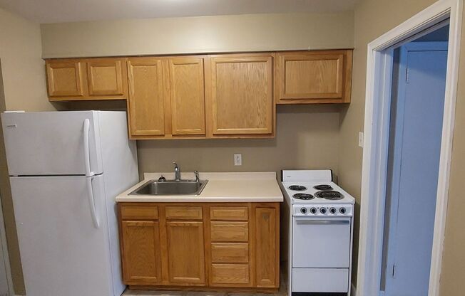 1 bed, 1 bath, 675 sqft, $1,125, Unit 638 - 7