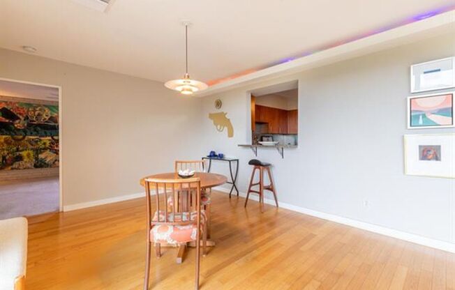 Park Terrace 3-2  by Overton Park