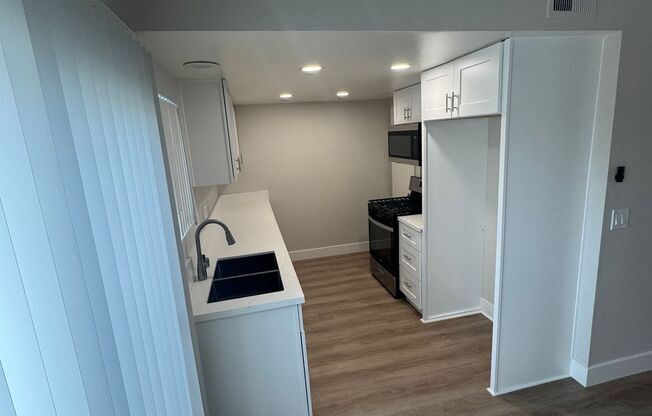 1400 Estate Dr