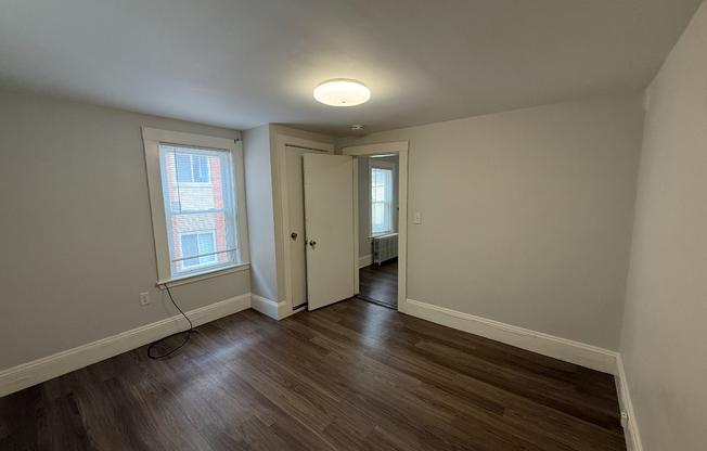 41 BROOKS AVE