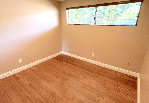 2 beds, 1.5 baths, 950 sqft, $4,195