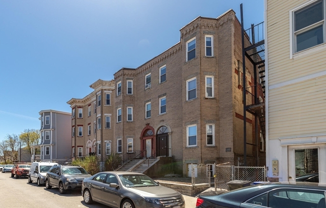 7 FORBES ST