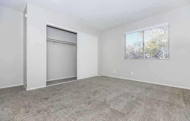 Plush carpeting in spacious two bedroom apartment for rent at Sunset Hills