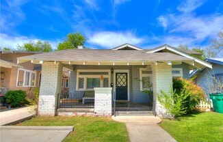 2 BED 1 BATH MILITARY PARK ADDITION CRAFTSMAN BUNGALOW