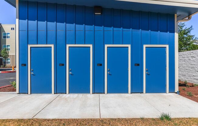 2 beds, 2 baths, 956 sqft, $1,795, Unit B051