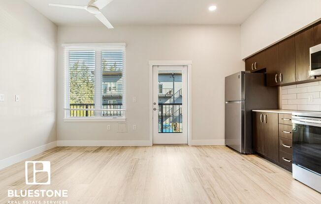 1 bed, 1 bath, 581 sqft, $1,295, Unit D325