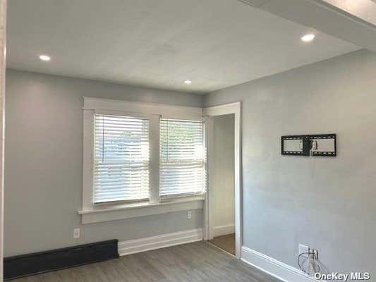 1 bed, 1 bath, $2,500