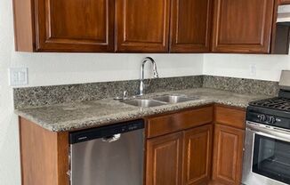 Beautiful 2 Bedroom Apartment in Whittier with Move in Special