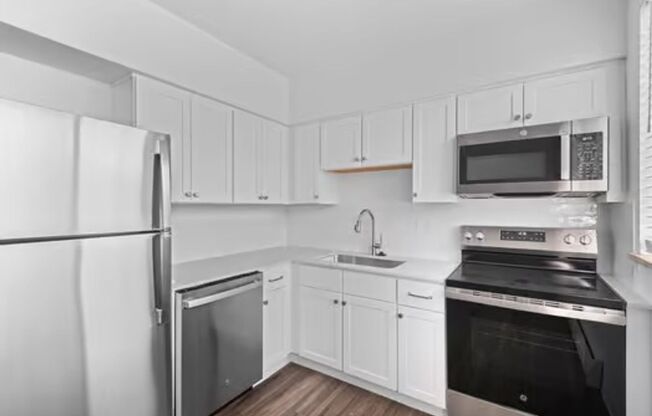 1 bed, 1 bath, 600 sqft, $1,550