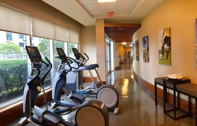 1 bed, 1.5 baths, $3,100, Unit # 206