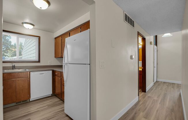 2 beds, 1.5 baths, 1,050 sqft, $2,049, Unit 214-784D