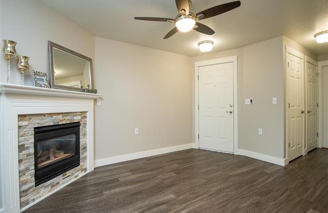 Twin Creeks | Living Space