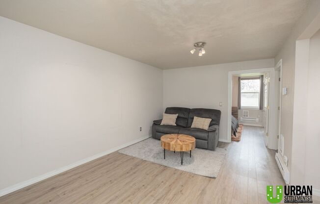 Modern 1 bedroom condo with garage for rent in Spokane Valley