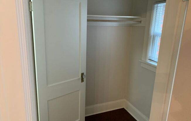 Studio, 1 bath, 265 sqft, $1,195, Unit 107