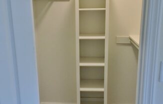 Welcome to 8530 Independence Apartments