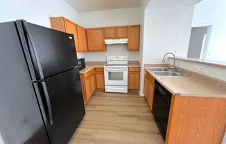 2bed/2bath first floor unit in gated community