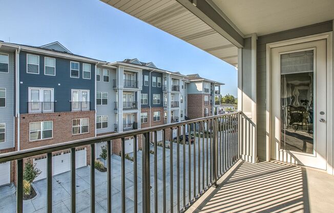2 beds, 2 baths, 894 sqft, $1,795, Unit B - 1004 Unit 201 - B1146 Special Deck