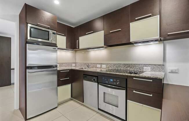 Kitchen at The Regency Apartments in Tempe AZ Nov 2020