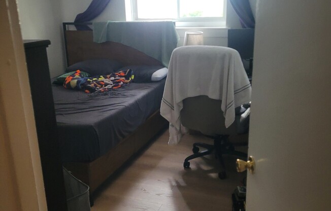 2 beds, 1 bath, $2,710, Unit 1