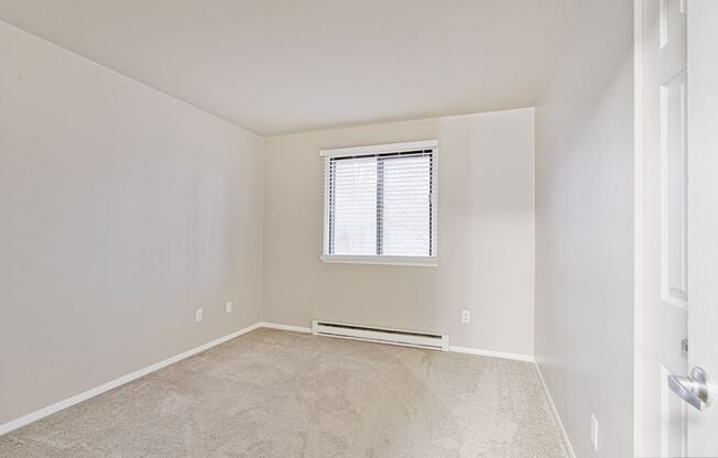 2 beds, 1 bath, 800 sqft, $1,099, Unit 855 - 11