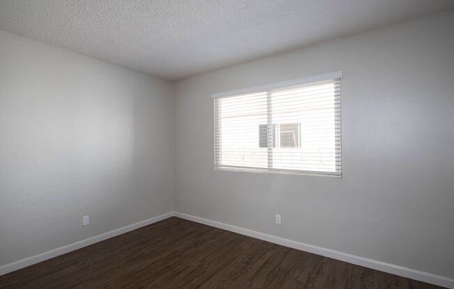 2 beds, 2 baths, 987 sqft, $3,195, Unit 70-02