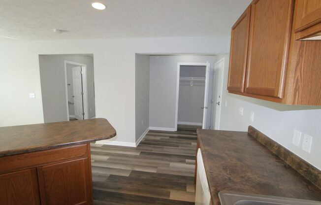 2 beds, 1 bath, 1,100 sqft, $1,150, Unit 6713-1