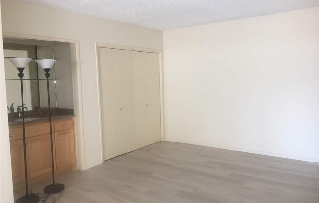 2 beds, 2 baths, 1,473 sqft, $4,200, Unit 212