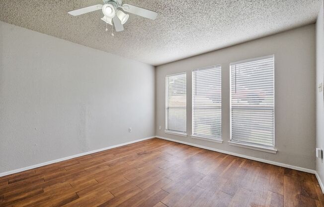 614 Lillard Rd, Arlington, TX 76012